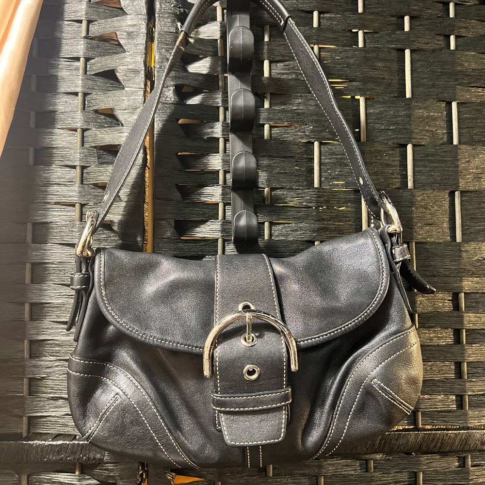 Coach VINTAGE Small Soho Flap Hobo Shoulder Bag JO40-9247 CONTRAST STITCHING